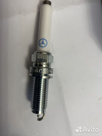 Свеча зажигания Mercedes A2701590700 оригинал