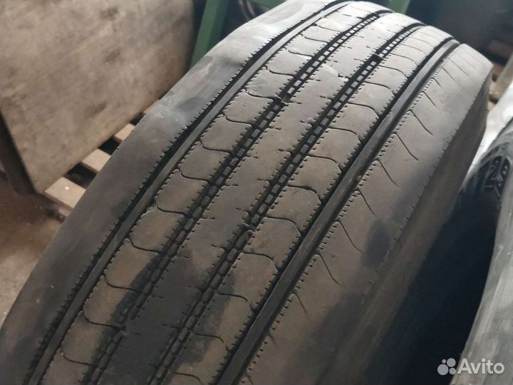 Bridgestone M729 295/80 R22