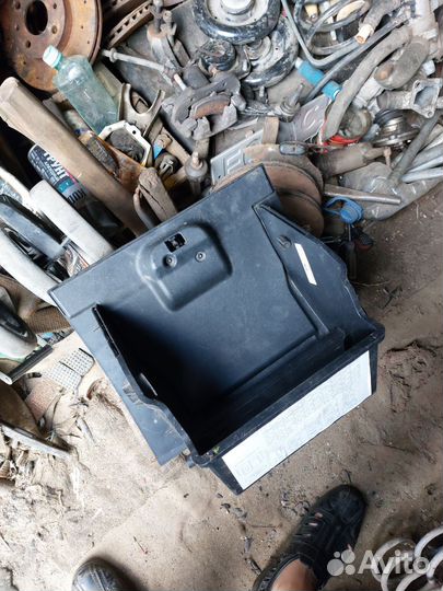 Бардачок Форд Фьюжен, Ford Fusion