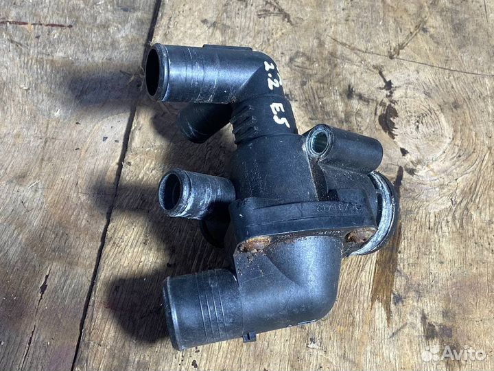 Корпус термостата Ford Transit 2.2 tdci Euro 5