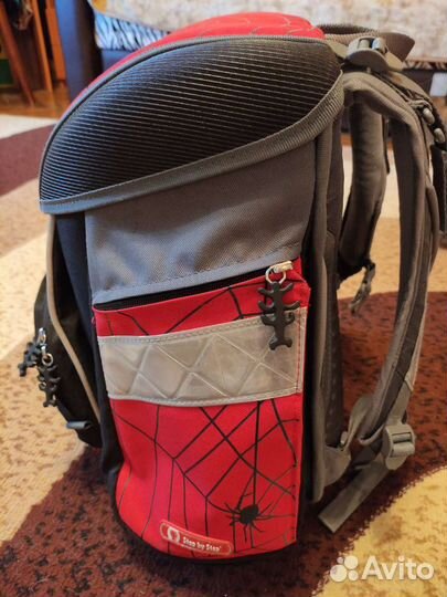 Рюкзак школьный