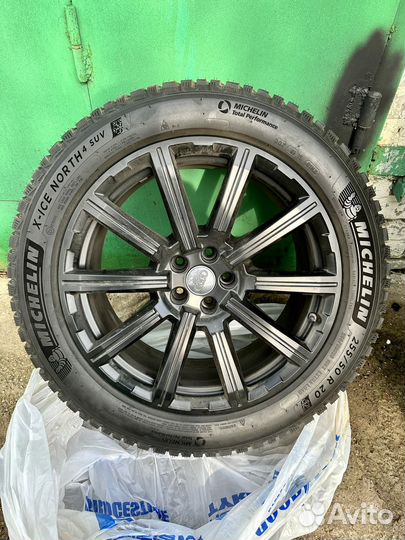 R20 Michelin X-Ice North 4 SUV 255/50, PCD 5x112 DIA 66.6
