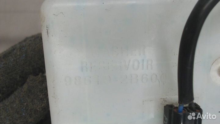 Бачок омывателя Hyundai Santa Fe, 2010