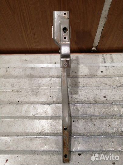 Петля багажника задняя правая Hyundai Elantra XD