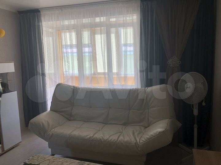 3-к. квартира, 50 м², 1/6 эт.