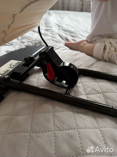 Шезлонг для новорожденных