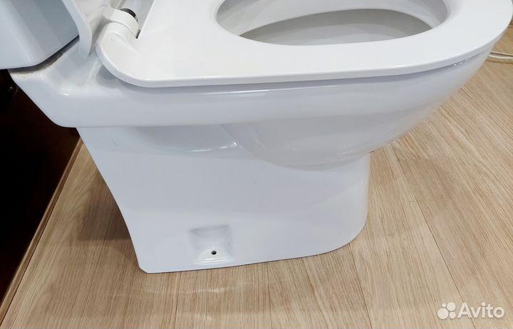 Унитазы и бачки бу