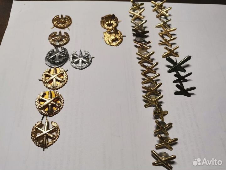 Кокарды, эмблемы, пуговицы, звездочки