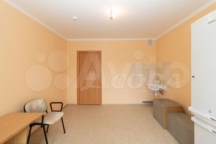 2-к. квартира, 67 м², 1/14 эт.