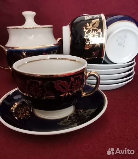 Бокалы, чашки