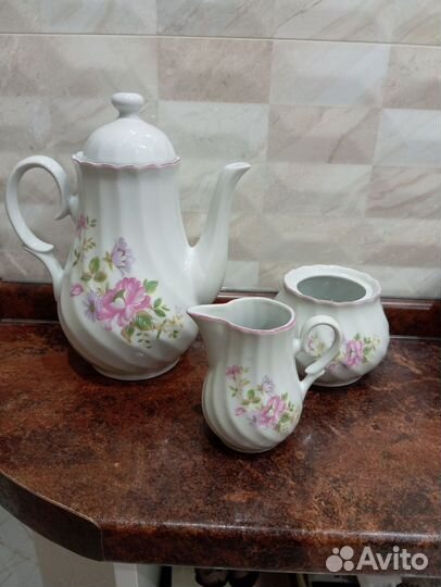 Кофейник/чайник, сахарница,молочник, цена за всё