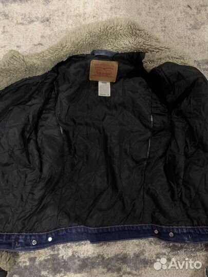 Джинсовая куртка levis