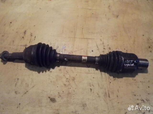 Полуось передняя R Ford Explorer 4 6L243A427AB