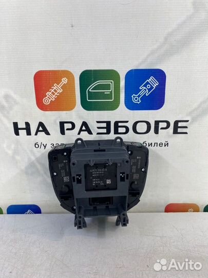 Пульт управления мультимедиа Mercedes-Benz E-Class