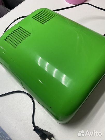 Лампа для маникюра/ногтей