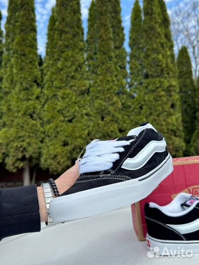 Vans knu skool