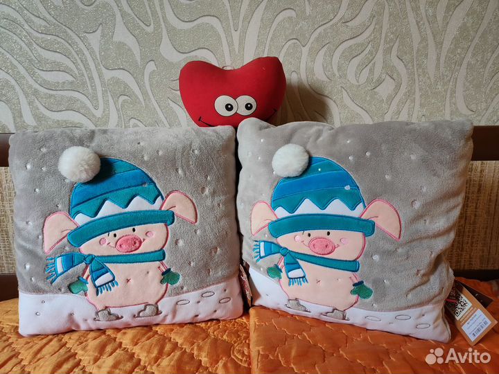 Подушечка декоративная новая