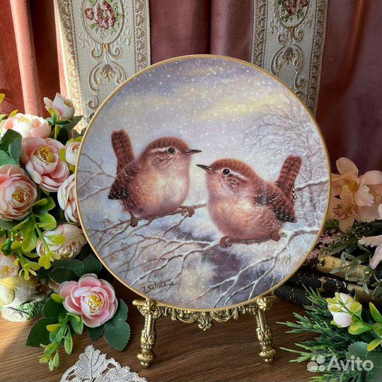 Тарелка из серии Мир птиц в зимнем волшебстве