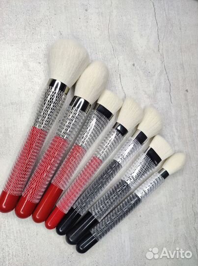 Кисти для макияжа новые