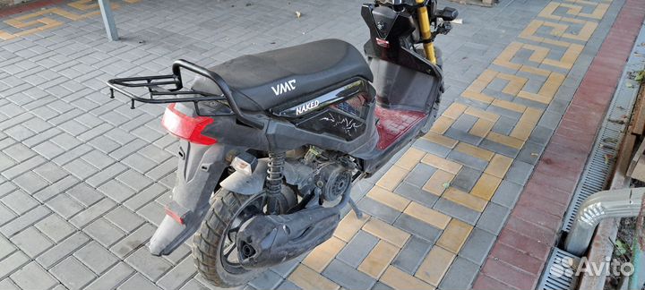 Продаю скутер 2023г