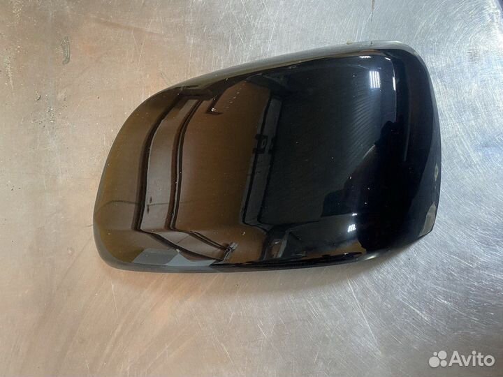 Крышка зеркала правая/левая Land Cruiser 200