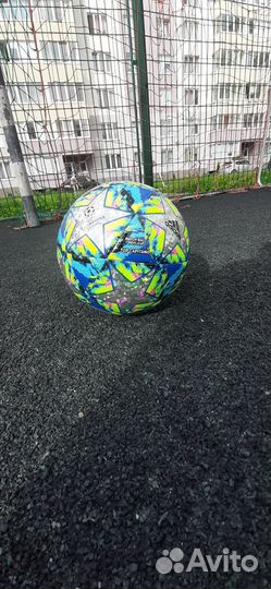 Футбольный мяч adidas finale top capitano