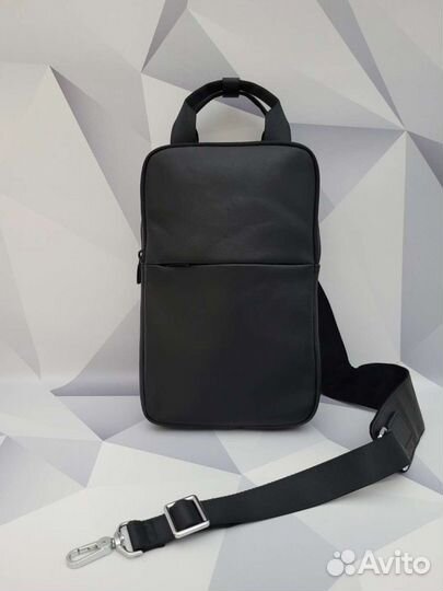 Мужская нагрудная сумка