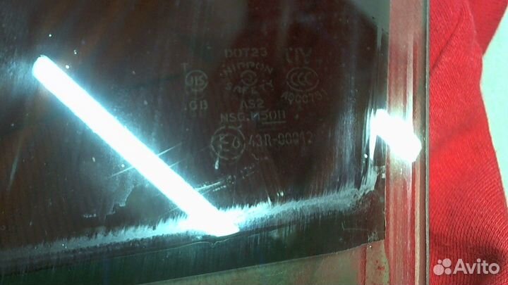 Стекло боковой двери Infiniti G, 2011