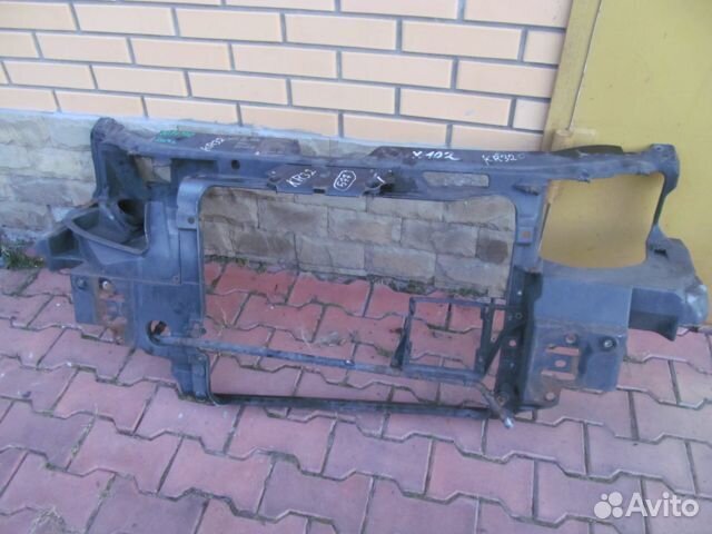 Панель передняя (телевизор) Seat Alhambra 1