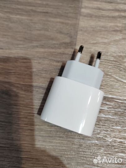 Зарядка на iPhone 20w оригинал