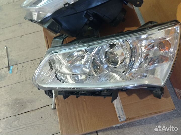 Фары на geely emgrand ес7 хэтчбек