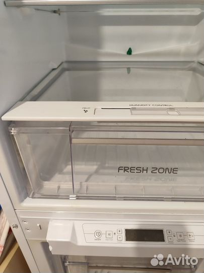 Встраиваемый холодильник hotpoint ariston