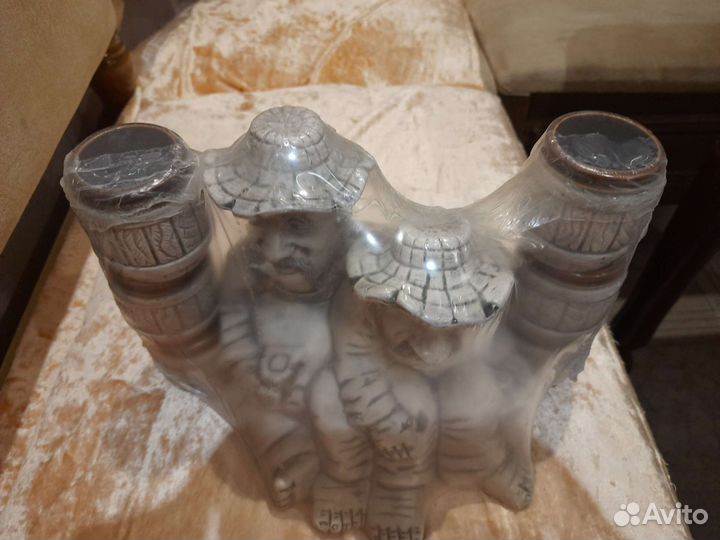 Графин со стопками