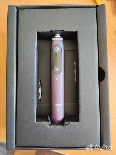 Электрическая зубная щетка Oral-B iO 8 (Violet)