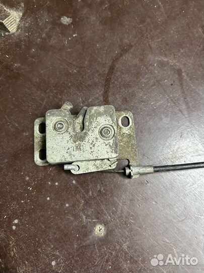 Замок бардачка левый Volvo FM 20467158