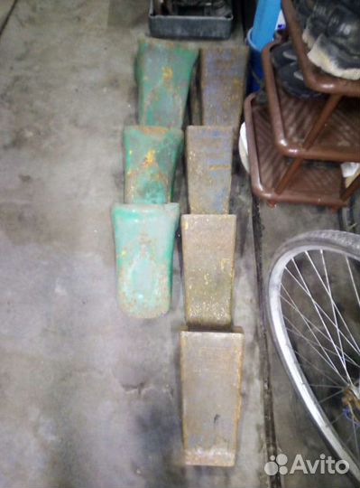 Продам завчасти на экскаватор хюндай