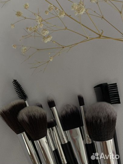 Кисти для макияжа