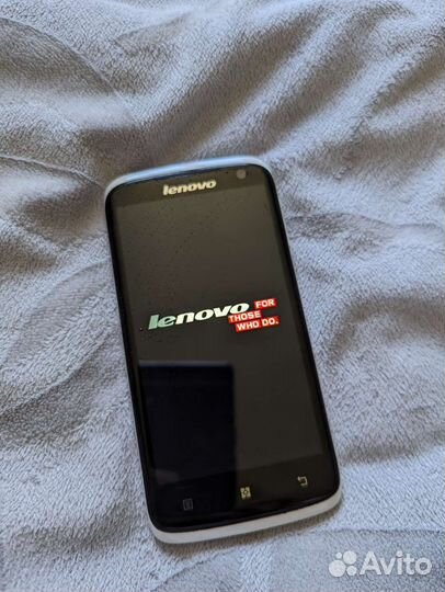 Lenovo s820