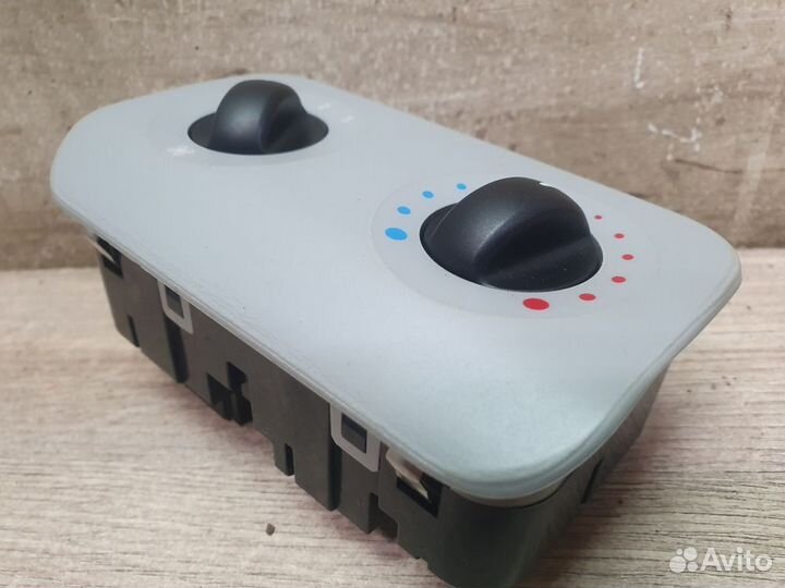 Блок управления отопителем Mercedes-Benz Vito W639