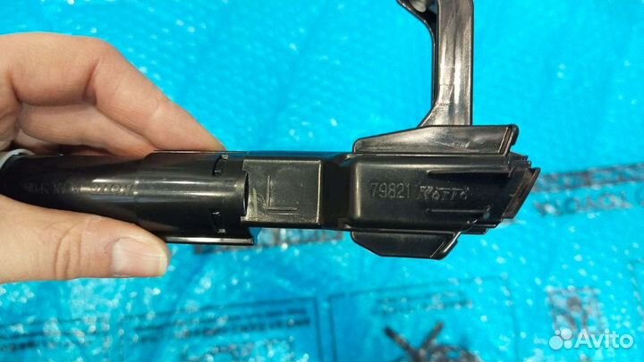 Форсунка омывателя Камри 50 левая NEW Оригинал