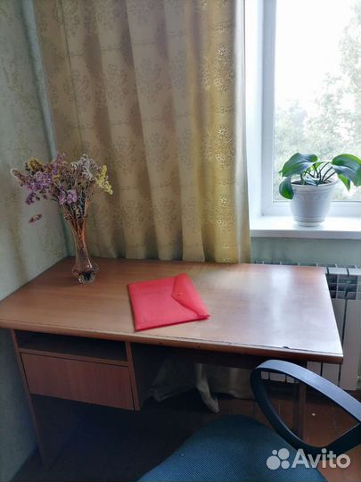 Письменный стол