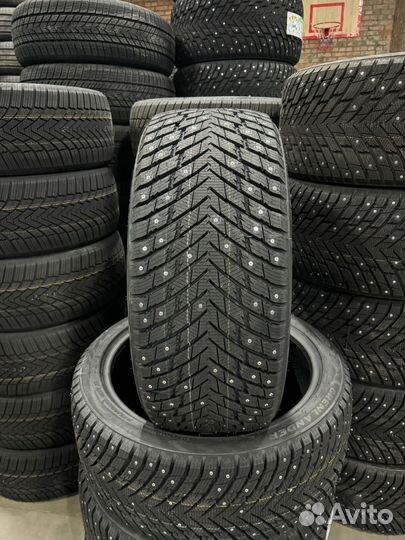 Grenlander Icedefensor Stud II 275/40 R20 102V