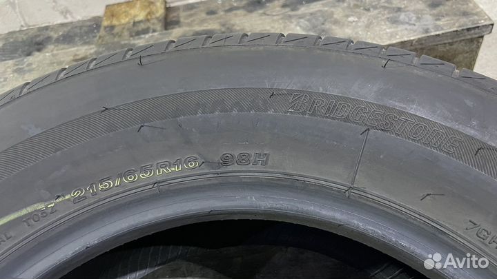 Bridgestone Turanza T005 215/65 R16
