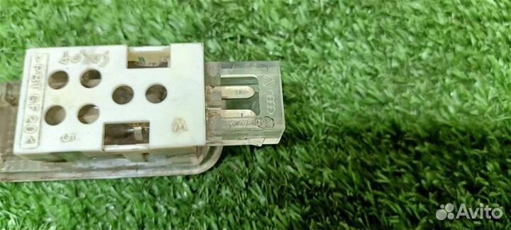 Плафон салонный Audi A8 D3 4E 2004-2010