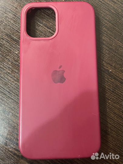 Чехол на iPhone 12