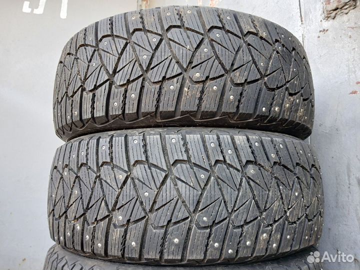 Goodyear Ultragrip 600 225/55 R17