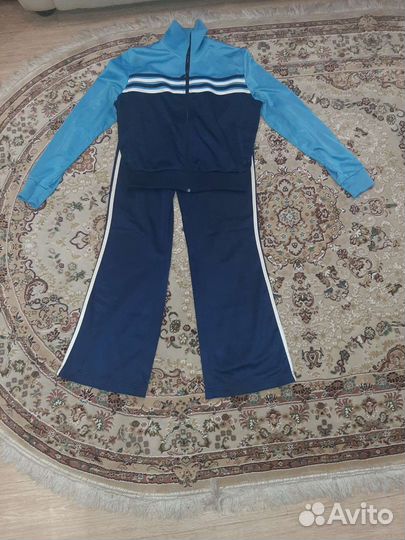 Костюм спортивные эластик