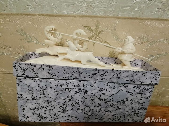 Статуэтка резьба по кости