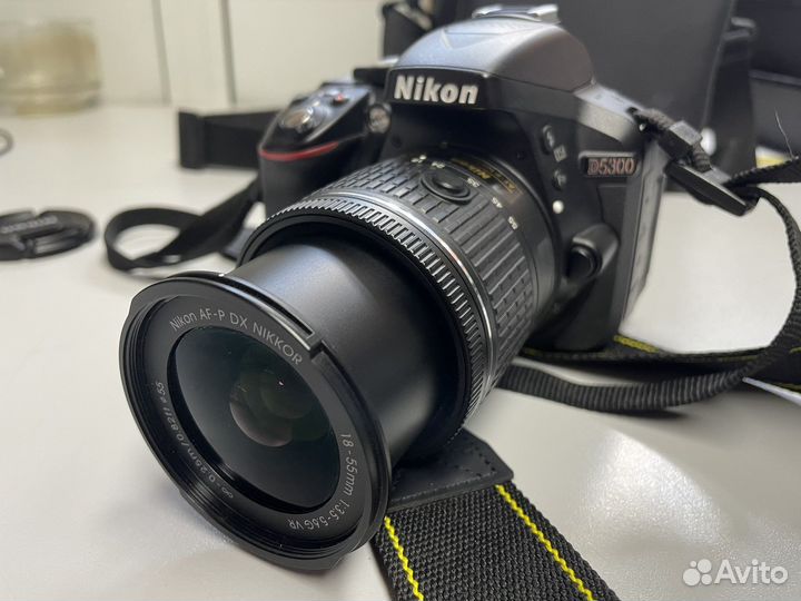 Цифровой зеркальный фотоаппарат Nikon D5300