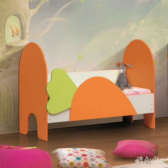 Кровать Морковка 140*70 в наличии